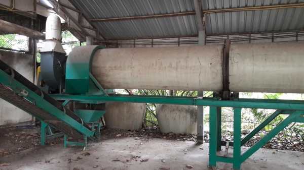 ท่ออบแห้งแบบโรตารี่ยาว 12.5 เมตร ผ่านศูนย์กลาง 1 เมตร พร้อมเตาเผาฟืน ท่ออบแห้งแบบโรตารี่ยาว 12.5 เมตร ผ่านศูนย์กลาง 1 เมตร พร้อมเตาเผาฟืน