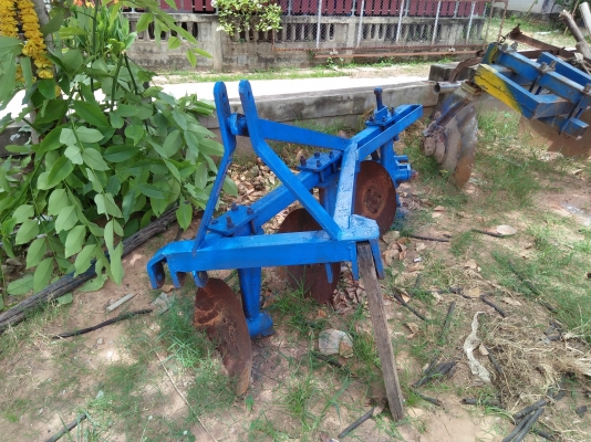 ขายครับขายผาน2อันครับหรือเป็นแยกก็ได้ครับต่อรองราคามาครับ