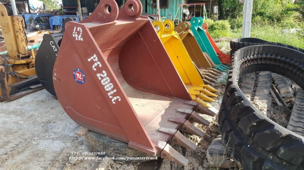 Mid -Year *SALE*สินค้าใหม่ประกอบนอกBUCKETบุ๊งกี๋รถขุดไซค์ 200 ,220/สลัก80มิล/แบบธรรมดา/ 5ฟัน /กว้าง42นิ้ว(107cm.) /ยังไม่เคยใช้งาน /ราคาเพียง(ใบละ) 37,000 บาท