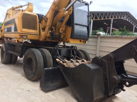 ขายเหมา 2 คัน 200-7 CAT 320 ล้อยางเล่มทั้งสอง ราคา 1,600,000 ราชบุรี