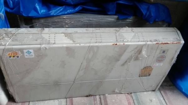 ขายเหมา ( แอร์ 10 ชุด เครื่องถ่าย 2 เครื่อง )  สภาพดี ถูกด้วย 38,000 บาท