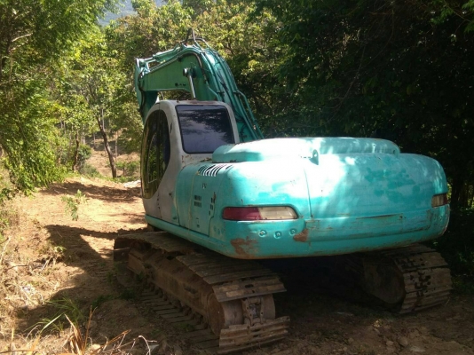 ขายรถแบคโฮ KOBELCO SK220-Vธรรมดา ระบบไฟเต็ม ไม่มีเอกสาร บุ้งกี๋พร้อมหัวกระแทก ราคา 600000