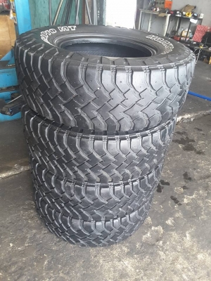 Hankook MT 30-9.5-15 ปี11 สภาพดี 1ชุด Hankook MT 30-9.5-15 ปี11 สภาพดี 1ชุด