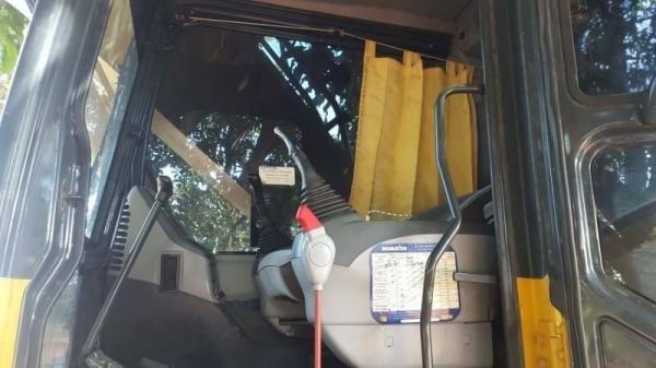 ขาย 1,390,000 KOMATSU pc 200-7มีไลหัวเจาะ  เอกสารแจ้งจำหน่าย ทำงาน 11,000 ชม. ไฟฟ้าครบ เครื่องดีมาก ปั้มแรงสุด เอวแน่น ช่วงล่างสวย รถสวยพร้อมใช้ รถอยู่ อุดร 090-772-3710 090-772-3708