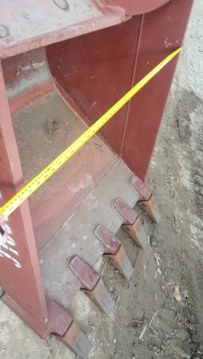 ขายบุ้งกี๋ใหม่แกะกล่อง  ใช้สำหรับรถขุด ไซค์ 200 ปากกว้าง 42 นิ้ว  /5ฟัน ขายราคาถูก