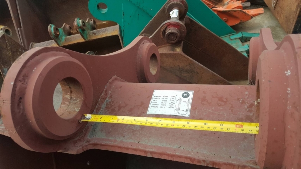 ขายบุ้งกี๋ใหม่แกะกล่อง  ใช้สำหรับรถขุด ไซค์ 200 ปากกว้าง 42 นิ้ว  /5ฟัน ขายราคาถูก