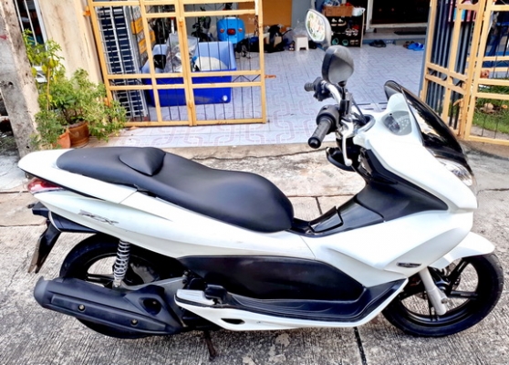 ขาย PCX 125 พร้อมโอน ขาย PCX 125 พร้อมโอน