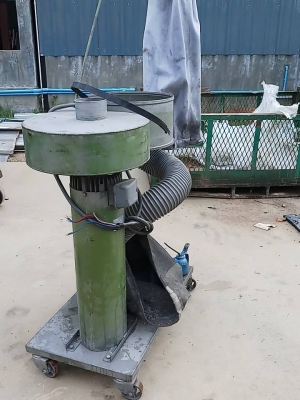 ตัวขัดพร้อมเครื่องดูดฝุ่น