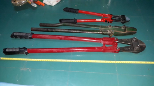 ขายกรรไกรตัดเหล็กทาปาเรียTAPARIA BC-18 MADE IN INDIA.