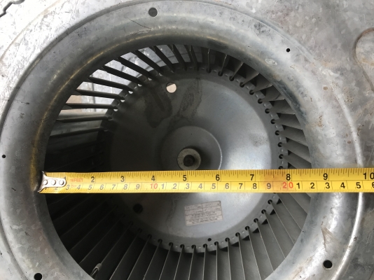 ( เหลือ 2ตัวครับ )ขายพัดลมโบวเวอร์ระบายอากาศ Carrier 3/4HP. 220V ไฟบ้าน สภาพสวย หมุนนิ่มลมแรง พร้อมใช้งาน มี 3ตัวครับ ราคาตัวละ 3,300 บาท