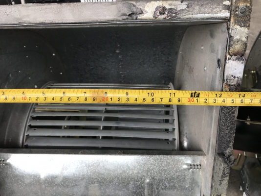 ( เหลือ 2ตัวครับ )ขายพัดลมโบวเวอร์ระบายอากาศ Carrier 3/4HP. 220V ไฟบ้าน สภาพสวย หมุนนิ่มลมแรง พร้อมใช้งาน มี 3ตัวครับ ราคาตัวละ 3,300 บาท