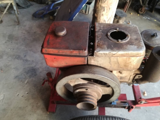 รถไถเดินตามพร้อมเครื่องยันม่าร์