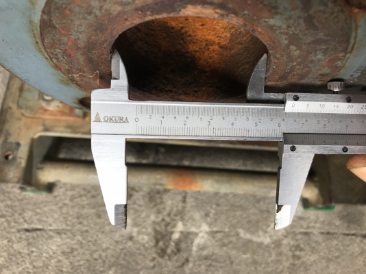 ขายชุดปั๊มน้ำหอยโข่ง Ebara 65x50FSJ ใบพัดทองเหลือง ขนาดเข้า 2.5นิ้ว ออก 2นิ้ว ชนมอเตอร์ 3HP. 380V 1400rpm. พร้อมแท่น สภาพสวยมาก พร้อมใช้งาน ราคา 9,800 บาท