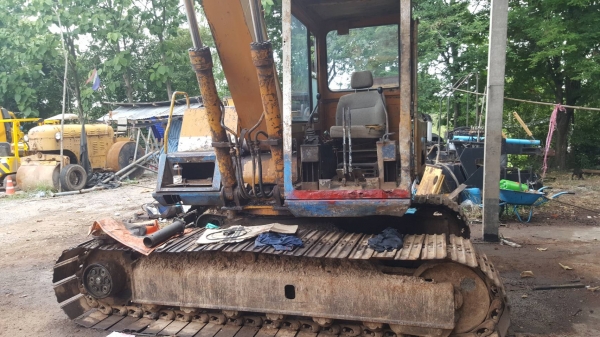 ขาย แบคโฮ KOMATSU PC120-3 เครื่อง 6BD1 ปั้มดี ช่วงล่าง 70\%