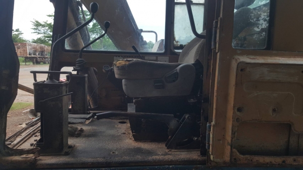 ขาย แบคโฮ KOMATSU PC120-3 เครื่อง 6BD1 ปั้มดี ช่วงล่าง 70\%