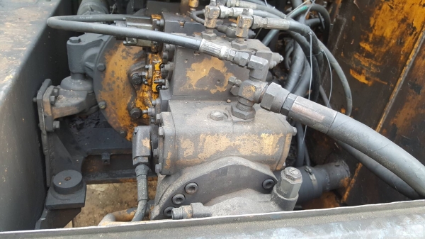 ขาย แบคโฮ KOMATSU PC120-3 เครื่อง 6BD1 ปั้มดี ช่วงล่าง 70\%