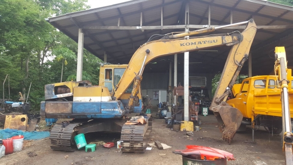 ขาย แบคโฮ KOMATSU PC120-3 เครื่อง 6BD1 ปั้มดี ช่วงล่าง 70\%