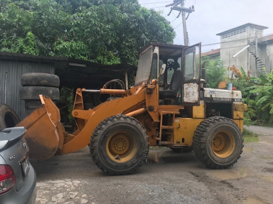 ขายเหมาถูกๆ รถตักKOMATSU 510,CAT IT 12 มี2คัน