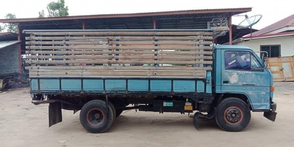 ISUZU. NPR 115 แรง ปี34 รถเดิมบาง เครื่องแจ่มมาก ครัชชีสวย เอกสารพร้อม สนใจติดต่อ 091-3544524