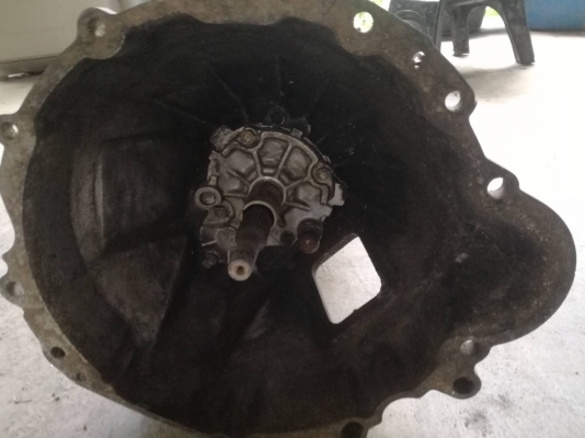 เกียร์อีซูซุดีแม็ค2.5 ปี05 ใช้งานปกติยกลง เกียร์อีซูซุดีแม็ค2.5 ปี05 ใช้งานปกติยกลง