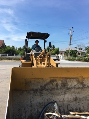 รถตัก Cat 910G