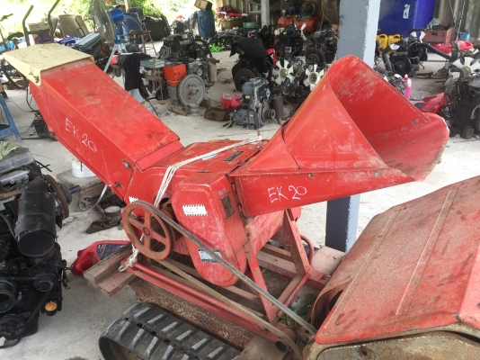 ขายรถย่อยกิ่งไม้ตีนตะขาบเก่าญี่ปุ่น