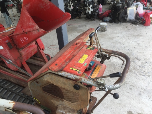 ขายรถย่อยกิ่งไม้ตีนตะขาบเก่าญี่ปุ่น