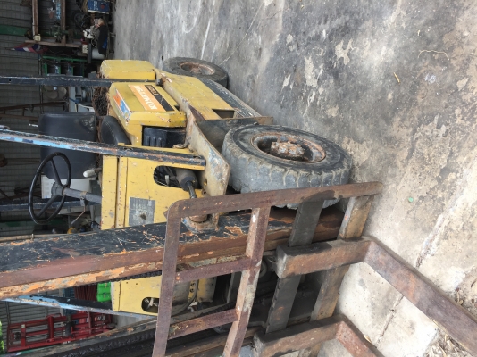 ฟอร์คลิฟท์2.5ตัน