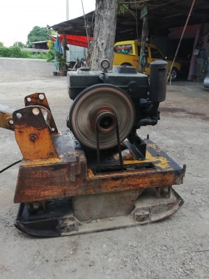 เครื่องตบดินพร้อมใช้งาน