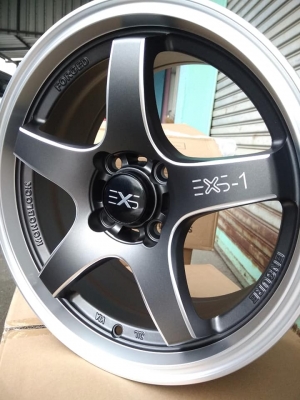 แม็กใหม่ขอบ 15 สีเทากัล ราคา 8500 พร้อมยางไทย 13500 บาท แม็กใหม่ขอบ 15 สีเทากัล ราคา 8500 พร้อมยางไทย 13500 บาท