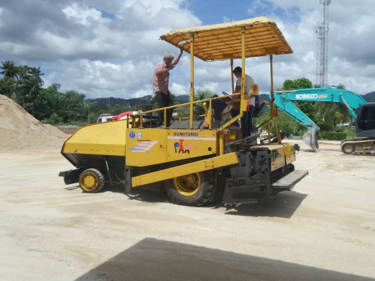 ชูมิโตโม่ล้อยางha450-2=900, 000บาท0819891989หรั่งครับ