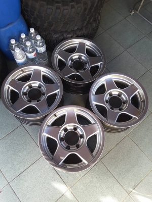 Max ลายแบรดเลย์ 6/139 ขอบ 16*8 et0 สภาพสวยๆ 1ชุด