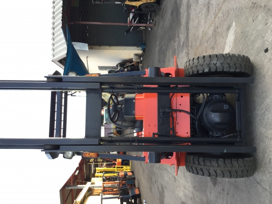 อาร์ ซี เอช โฟรคลิฟท์ ขาย นิสัน 2.5 ตัน ดีเซล