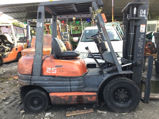 อาร์ ซี เอช โฟรคลิฟท์ ขาย โตโยต้า รุ่น 6 ดีเซล เสา 3 เมตร