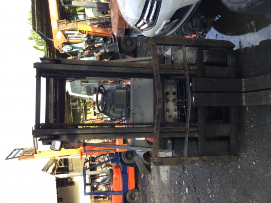 อาร์ ซี เอช โฟรคลิฟท์ ขาย โตโยต้า รุ่น 6 ดีเซล เสา 3 เมตร