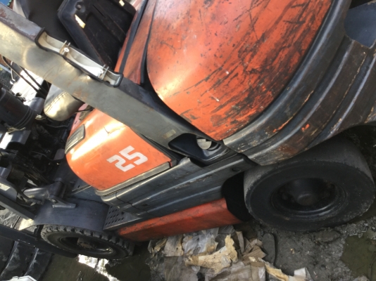 อาร์ ซี เอช โฟรคลิฟท์ ขาย โตโยต้า รุ่น 6 ดีเซล เสา 3 เมตร