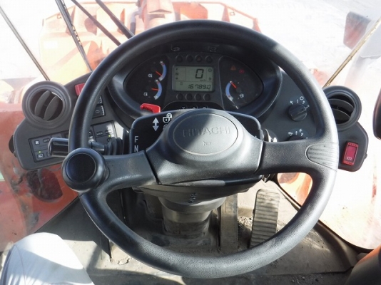 ขายรถตัก ยี่ห้อHITACHI รุ่น ZW250 ขายรถตัก ยี่ห้อHITACHI รุ่น ZW250