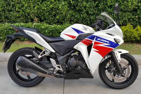 ขออนุญาตขาย HONDA CBR250I NEW ABS ตัว TOP สุดในรุ่น สภาพพร้อมใช้งาน ระบบหัวฉีด PGM-FI ประหยัดน้ำมัน ขออนุญาตขาย HONDA CBR250I NEW ABS ตัว TOP สุดในรุ่น สภาพพร้อมใช้งาน ระบบหัวฉีด PGM-FI ประหยัดน้ำมัน