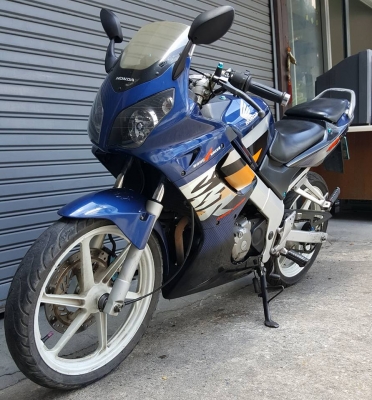 ขออนุญาตขาย HONDA CBR 150R สตาร์ทมือ รถซื้อเงินสดมาเจ้าของคนเดียวในเล่ม พร้อมใช้งาน ฟรีค่าโอน ขออนุญาตขาย HONDA CBR 150R สตาร์ทมือ รถซื้อเงินสดมาเจ้าของคนเดียวในเล่ม พร้อมใช้งาน ฟรีค่าโอน