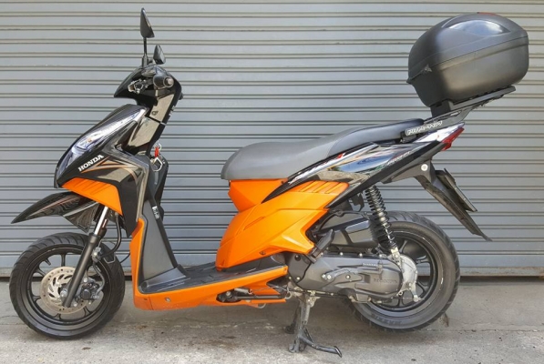 ขออนุญาตขาย HONDA CLICK 110-i NEW พร้อมรีโมทกันขโมย 2 ชุด, กล่องหลัง, แม็กแต่งS12,โวลต์มิเตอร์จับกระ ขออนุญาตขาย HONDA CLICK 110-i NEW พร้อมรีโมทกันขโมย 2 ชุด, กล่องหลัง, แม็กแต่งS12,โวลต์มิเตอร์จับกระ