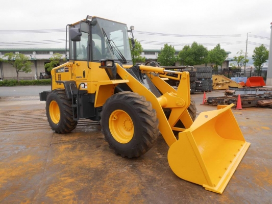 มาใหม่ครับ KOMATSU WA100-5 นำเข้าจากญี่ปุ่น โทร.090-986-2521 อ๊อบ