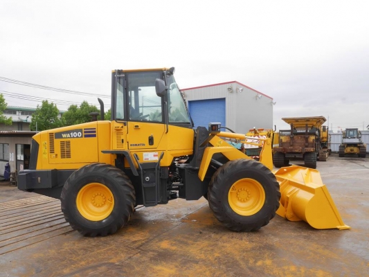 มาใหม่ครับ KOMATSU WA100-5 นำเข้าจากญี่ปุ่น โทร.090-986-2521 อ๊อบ