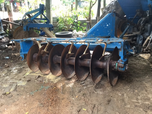 ขายผาล 7 ตามสภาพ ใบแตก 1 ใบ คัดท้ายไม่มี โทร 080-0108656