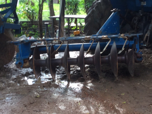 ขายผาล 7 ตามสภาพ ใบแตก 1 ใบ คัดท้ายไม่มี โทร 080-0108656