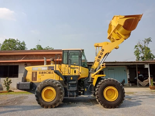 รถญี่ปุ่นเกรดA ขายถูก มาใหม่ KOMATSU WA380-5 สภาพสวย นำเข้าจากญี่ปุ่น โทร.090-986-2521 อ๊อบ