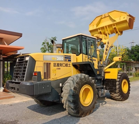 รถญี่ปุ่นเกรดA ขายถูก มาใหม่ KOMATSU WA380-5 สภาพสวย นำเข้าจากญี่ปุ่น โทร.090-986-2521 อ๊อบ