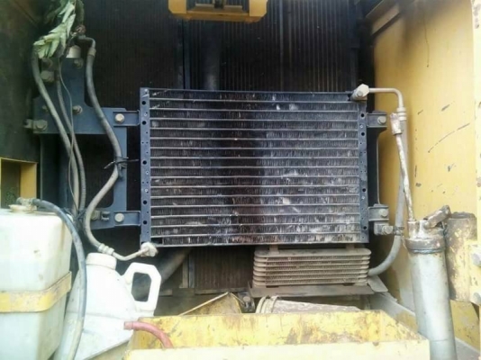 ขาย 1,250,000 KOMATSU pc 200-8 เครื่องดี ปั๊มแรง เอวแน่น โซ่หนา ไฟฟ้าครบ แอร์เย็น เอกสารเล่มทะเบียน รถสวยพร้อมใช้ ทำงาน 12,000ชม.  รถอยู่ เพชรบูรณ์  090-772-3710 090-772-3708