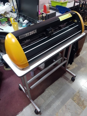 เครื่องตัดสติกเกอร์