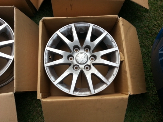 ล้อปาเจโร่ เดิมๆ 17นิ้ว 6รู ล้อปาเจโร่ เดิมๆ 17นิ้ว 6รู