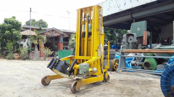 #สแตกเกอร์ไฟฟ้ายกถังน้ำมัน DL Handling Max 350 kg ระบบไฟแบทเตอรี่ DC 24 V สภาพใหม่พร้อม